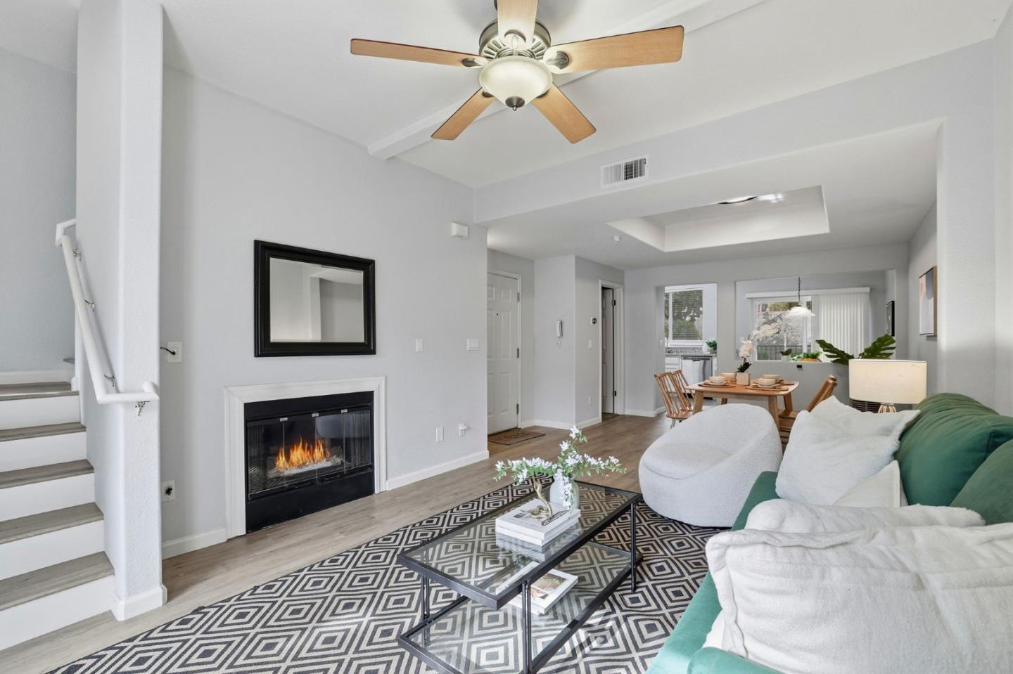 Detail Gallery Image 7 of 42 For 473 Tower Hill Ave, San Jose,  CA 95136 - 2 Beds | 2/1 Baths