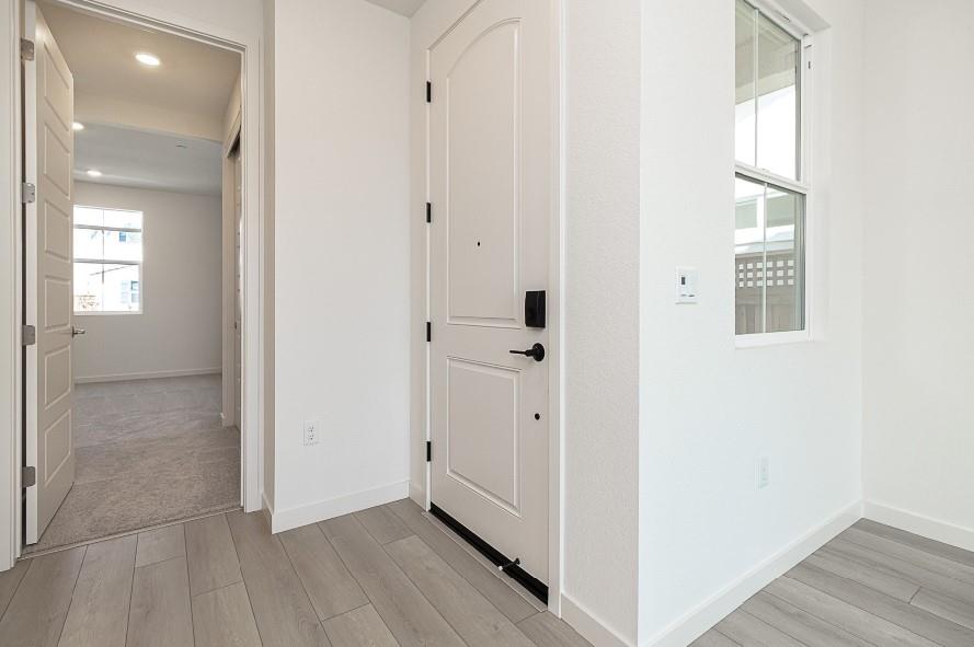 Detail Gallery Image 2 of 13 For 3063 Benetti St, Lathrop,  CA 95330 - 4 Beds | 3 Baths