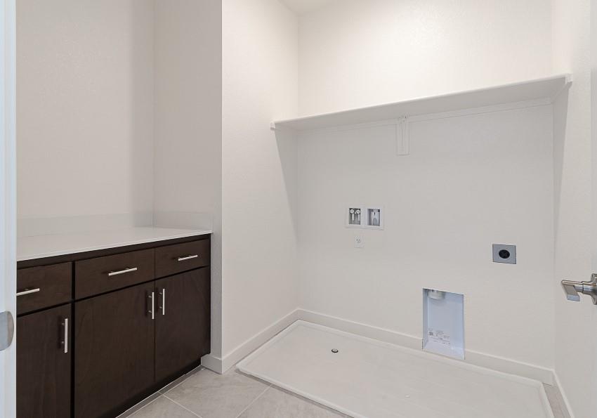 Detail Gallery Image 9 of 13 For 3063 Benetti St, Lathrop,  CA 95330 - 4 Beds | 3 Baths