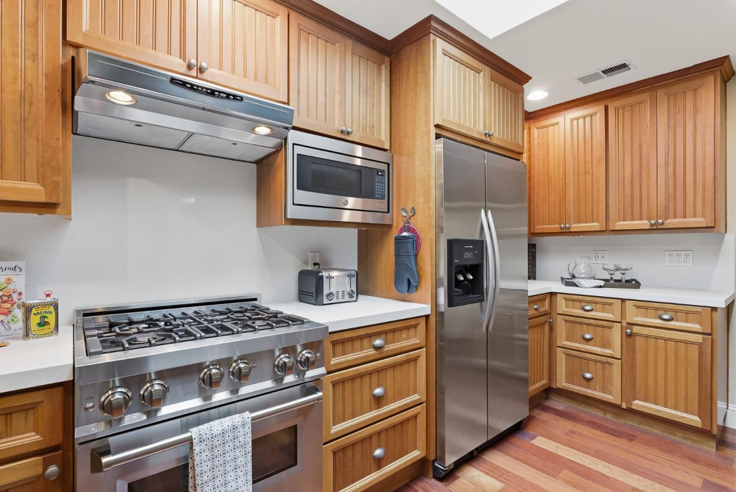 Detail Gallery Image 16 of 23 For Greer Rd, Palo Alto,  CA 94303 - 4 Beds | 2 Baths