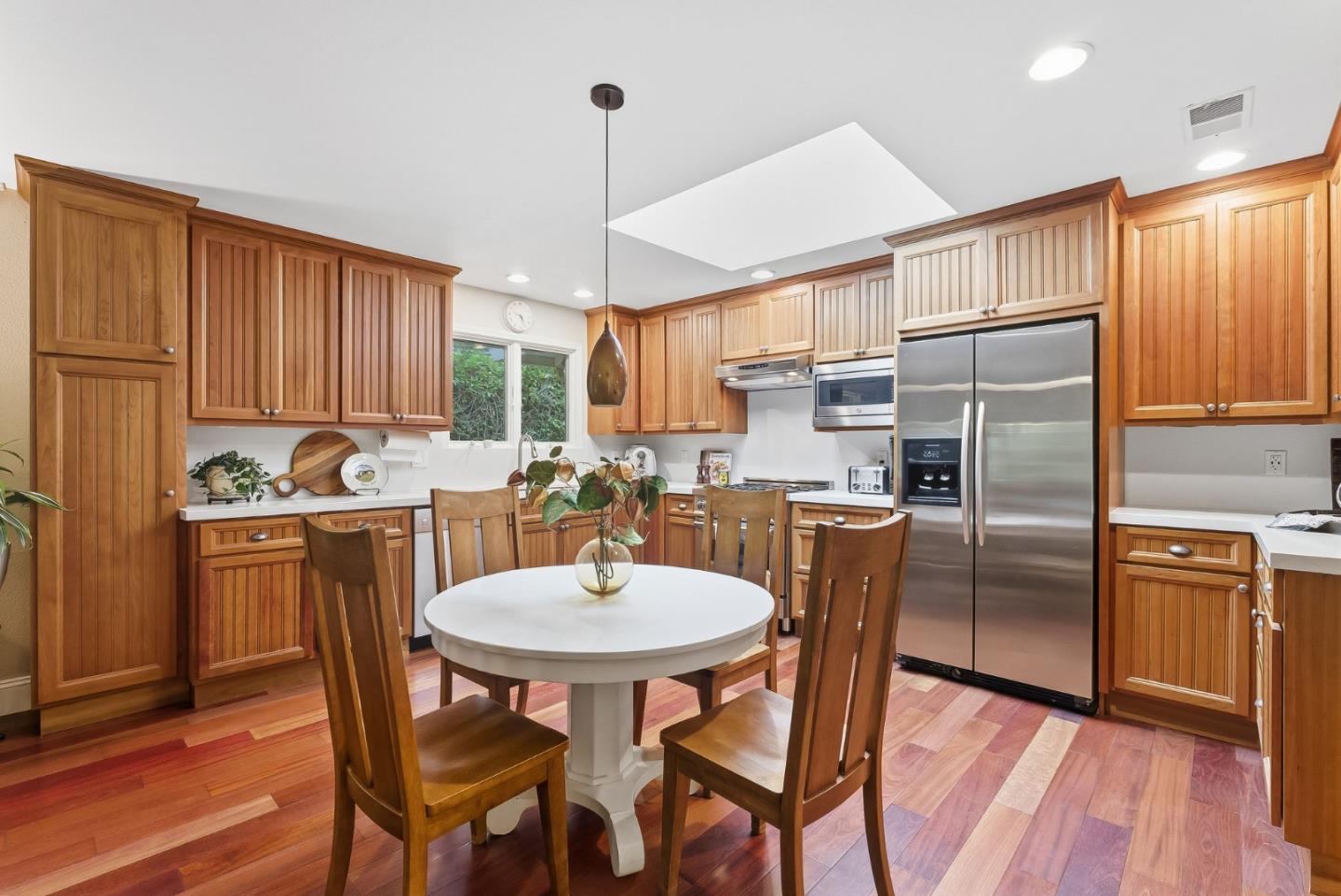 Detail Gallery Image 17 of 23 For Greer Rd, Palo Alto,  CA 94303 - 4 Beds | 2 Baths