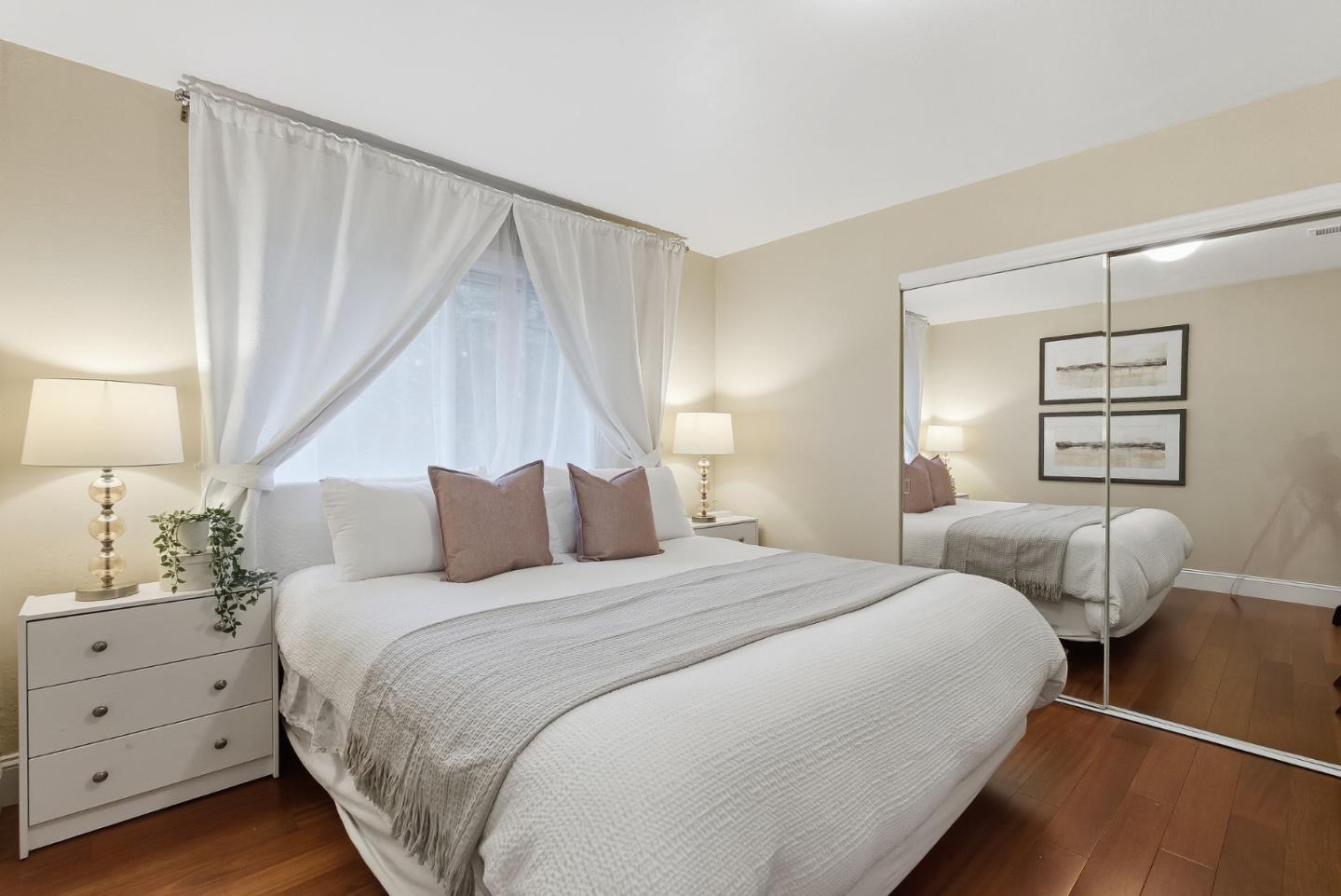 Detail Gallery Image 22 of 23 For Greer Rd, Palo Alto,  CA 94303 - 4 Beds | 2 Baths