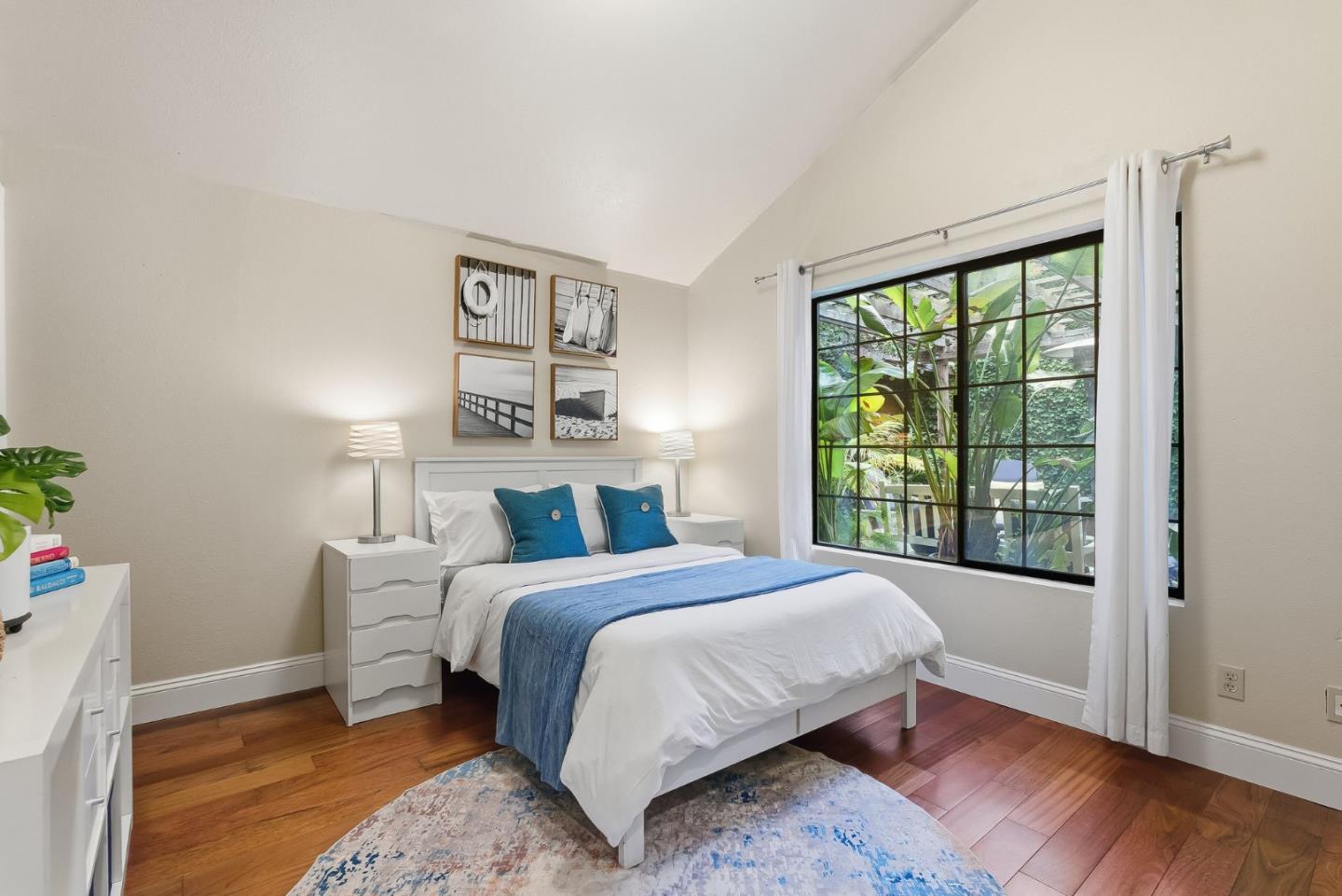 Detail Gallery Image 4 of 23 For Greer Rd, Palo Alto,  CA 94303 - 4 Beds | 2 Baths