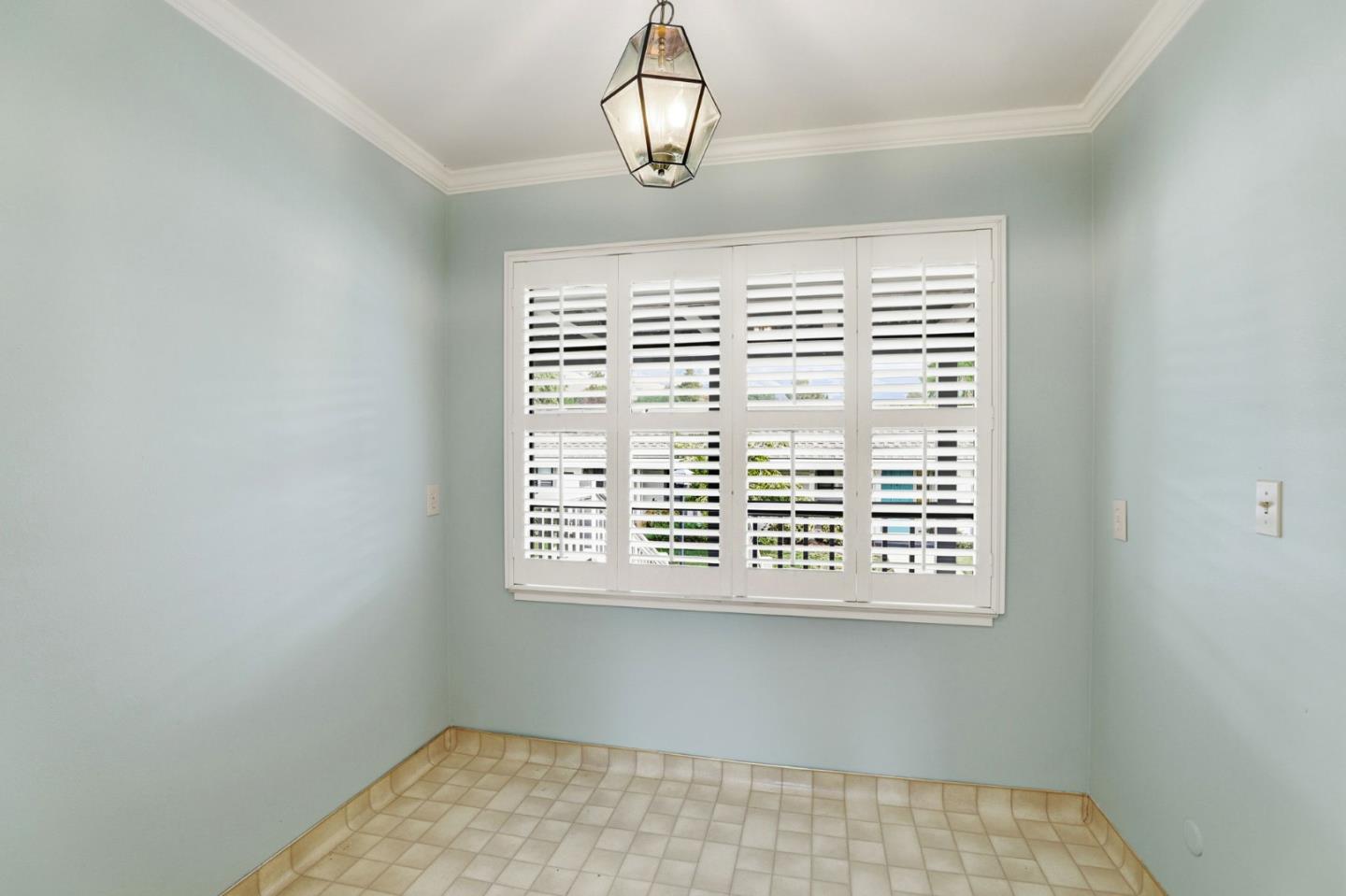 Detail Gallery Image 12 of 33 For 5065 Cribari Bluffs, San Jose,  CA 95135 - 2 Beds | 2 Baths