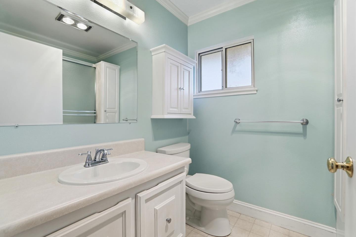 Detail Gallery Image 19 of 33 For 5065 Cribari Bluffs, San Jose,  CA 95135 - 2 Beds | 2 Baths