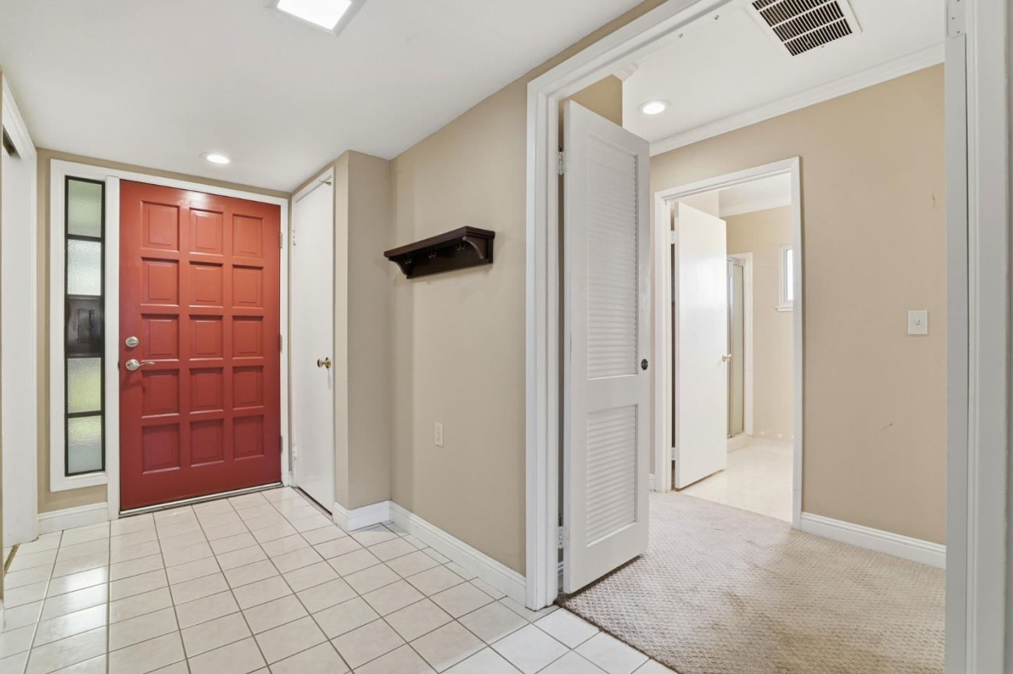 Detail Gallery Image 5 of 33 For 5065 Cribari Bluffs, San Jose,  CA 95135 - 2 Beds | 2 Baths