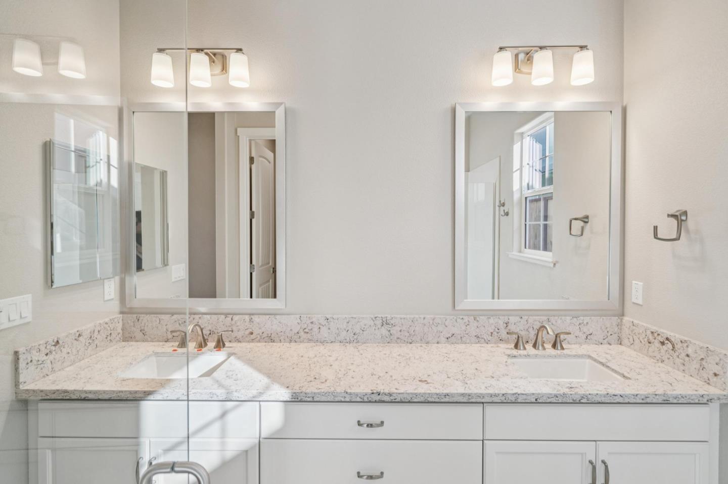 Detail Gallery Image 20 of 32 For 3068 El Capitan Dr, Marina,  CA 93933 - 3 Beds | 2 Baths