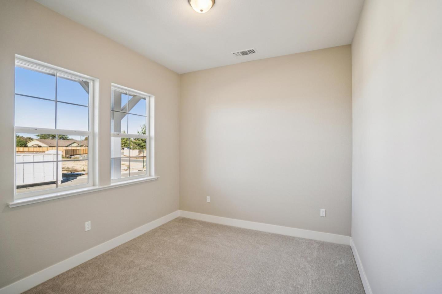 Detail Gallery Image 30 of 32 For 3068 El Capitan Dr, Marina,  CA 93933 - 3 Beds | 2 Baths