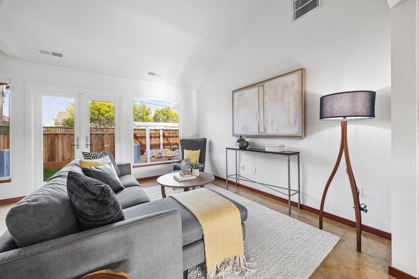 Detail Gallery Image 15 of 52 For 1111 Hawthorne Dr, San Mateo,  CA 94402 - 3 Beds | 2 Baths