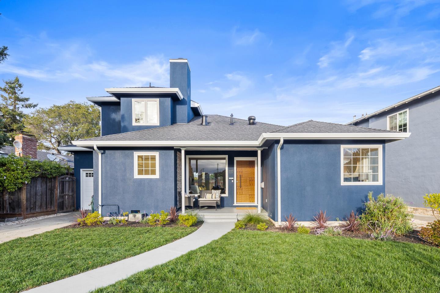 Detail Gallery Image 2 of 52 For 1111 Hawthorne Dr, San Mateo,  CA 94402 - 3 Beds | 2 Baths