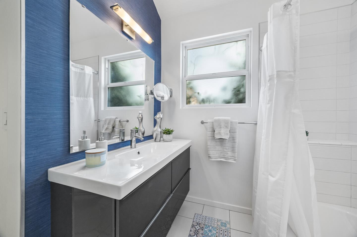 Detail Gallery Image 22 of 52 For 1111 Hawthorne Dr, San Mateo,  CA 94402 - 3 Beds | 2 Baths