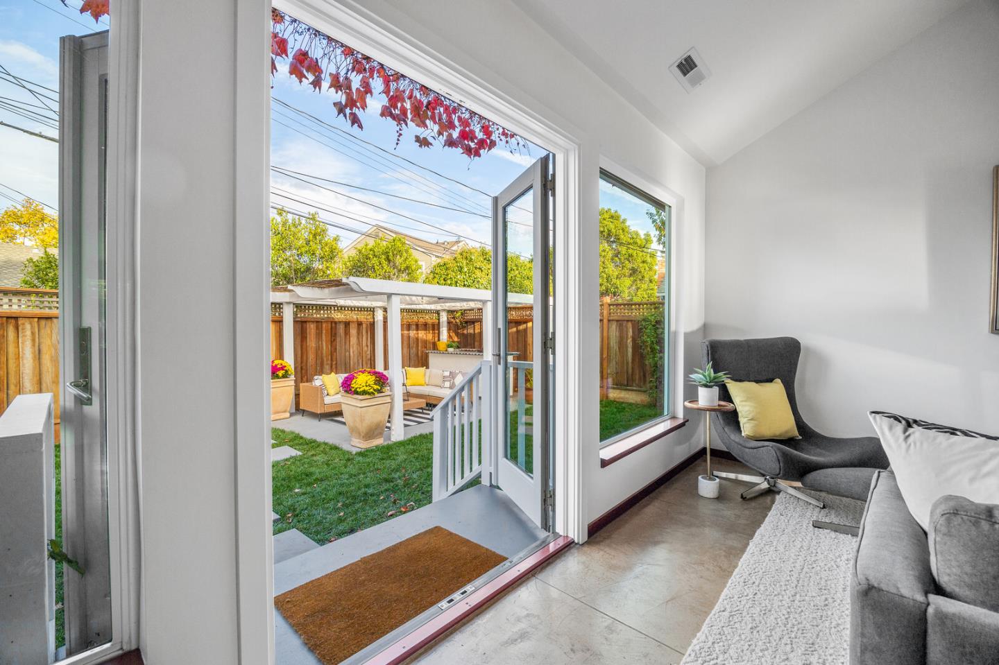 Detail Gallery Image 32 of 52 For 1111 Hawthorne Dr, San Mateo,  CA 94402 - 3 Beds | 2 Baths