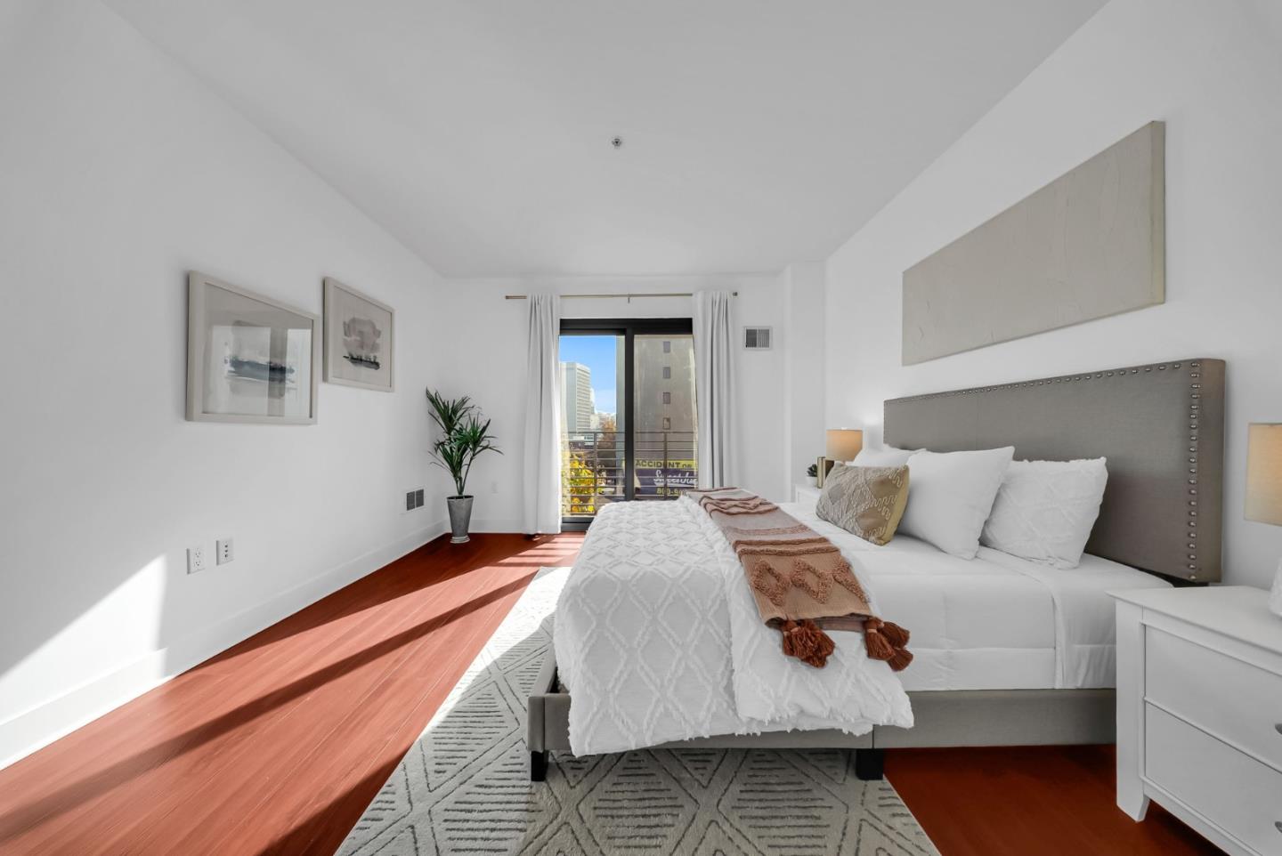 Detail Gallery Image 34 of 66 For 438 W Grand Ave #615,  Oakland,  CA 94612 - 2 Beds | 2 Baths