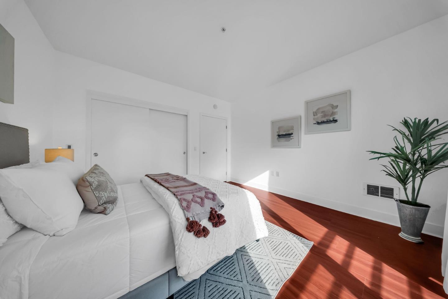 Detail Gallery Image 35 of 66 For 438 W Grand Ave #615,  Oakland,  CA 94612 - 2 Beds | 2 Baths