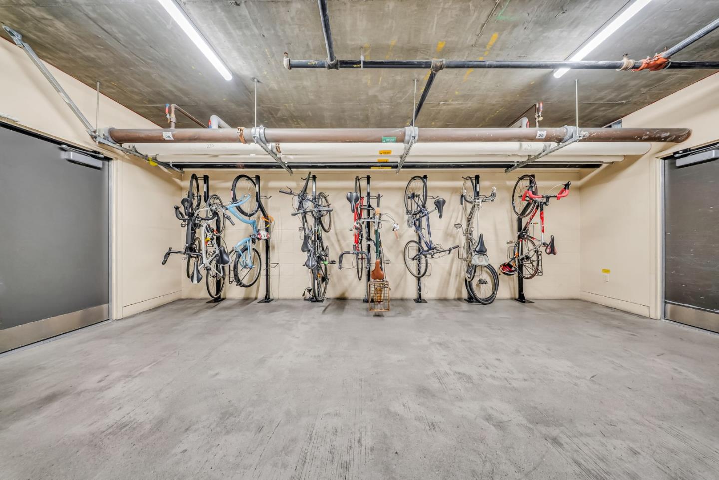 Detail Gallery Image 47 of 66 For 438 W Grand Ave #615,  Oakland,  CA 94612 - 2 Beds | 2 Baths