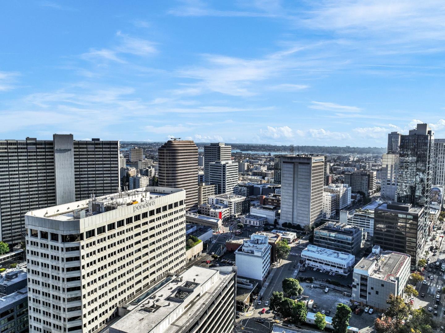 Detail Gallery Image 62 of 66 For 438 W Grand Ave #615,  Oakland,  CA 94612 - 2 Beds | 2 Baths