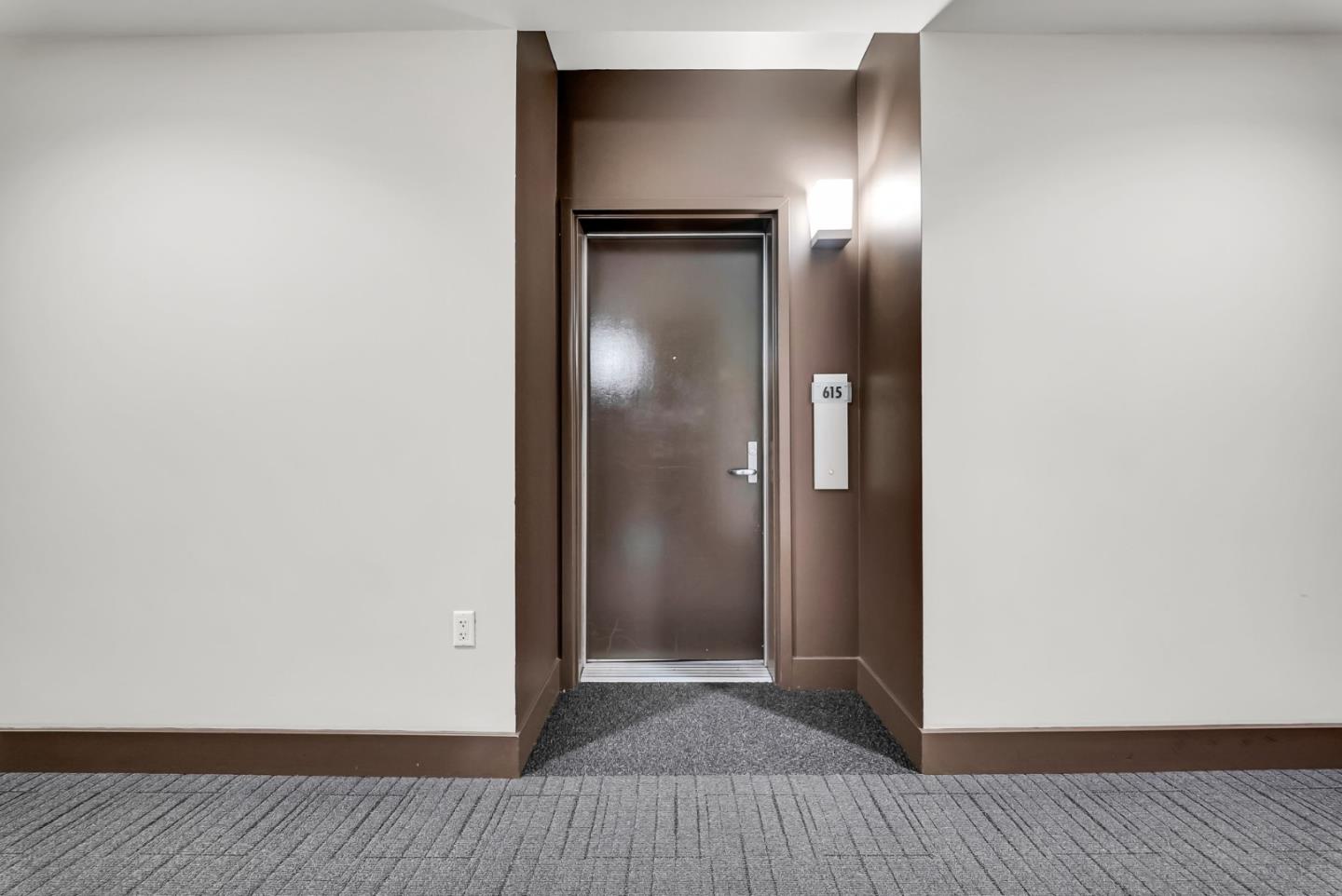 Detail Gallery Image 9 of 66 For 438 W Grand Ave #615,  Oakland,  CA 94612 - 2 Beds | 2 Baths