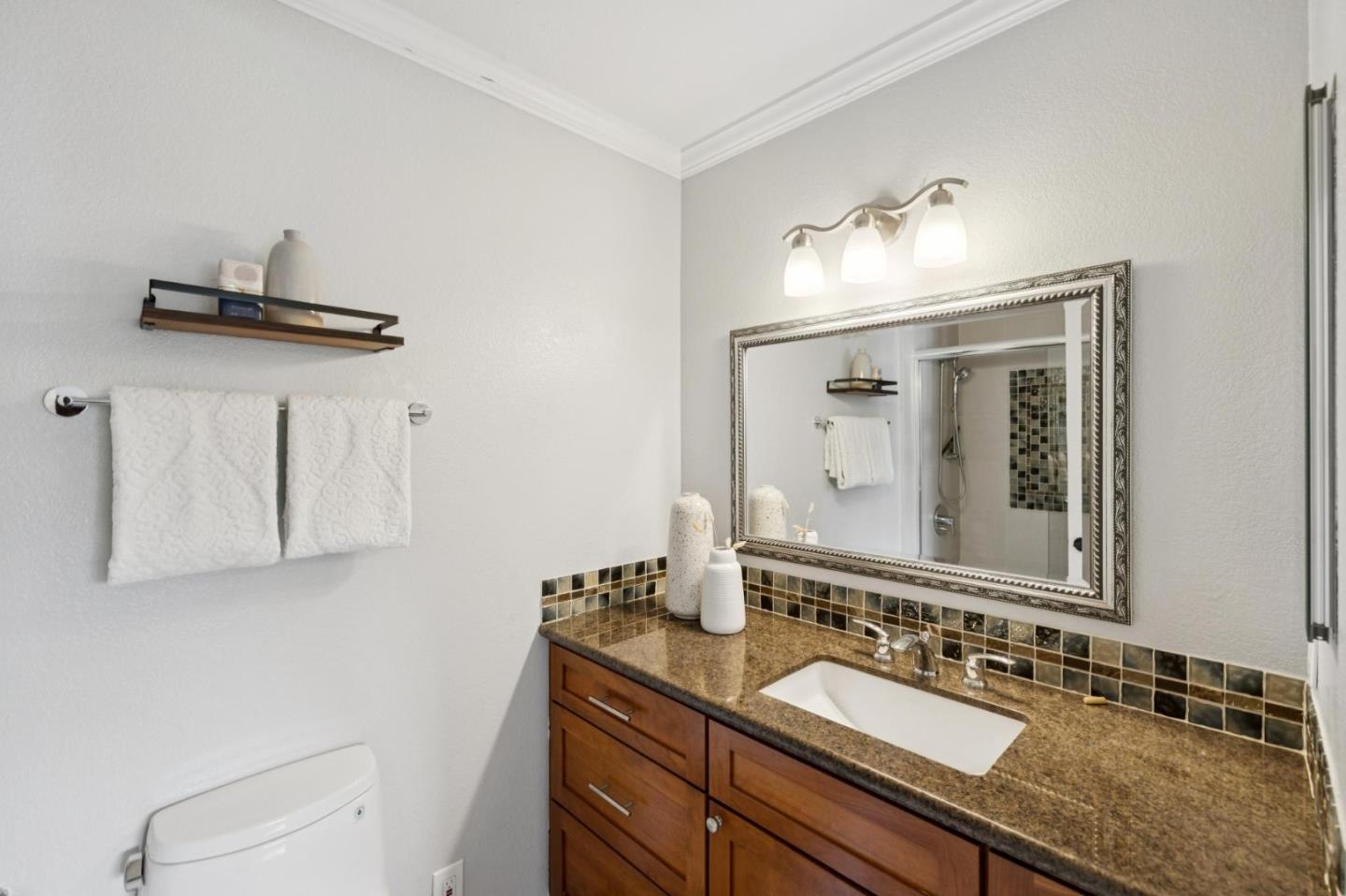 Detail Gallery Image 14 of 15 For 646 S Ahwanee Ter, Sunnyvale,  CA 94085 - 2 Beds | 2/1 Baths
