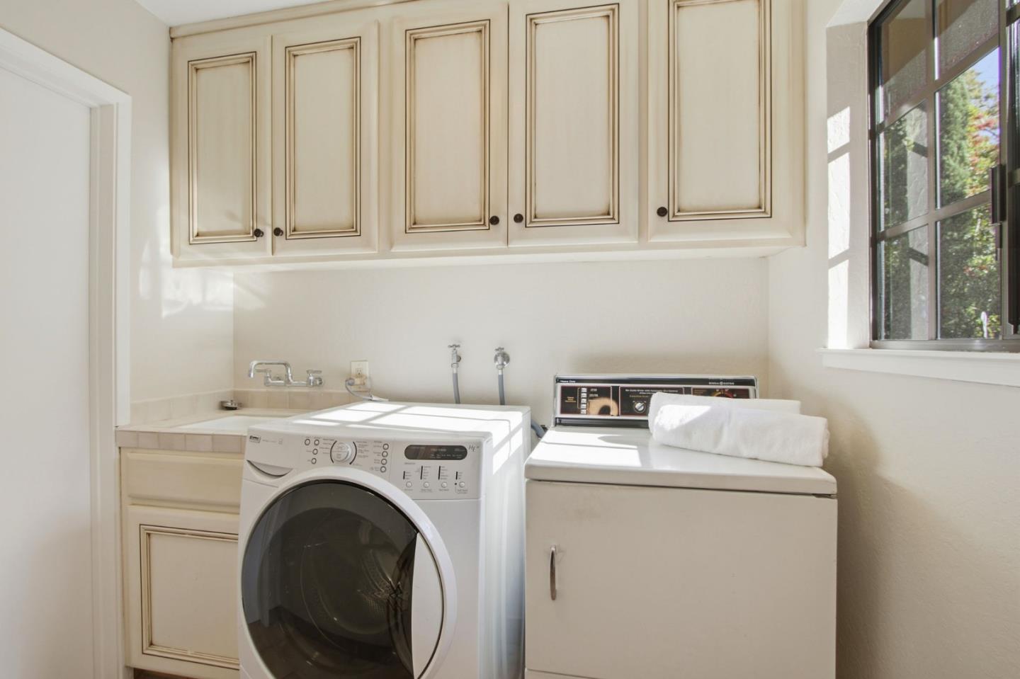 Detail Gallery Image 37 of 48 For 706 Winchester Blvd, Los Gatos,  CA 95030 - 3 Beds | 2/1 Baths