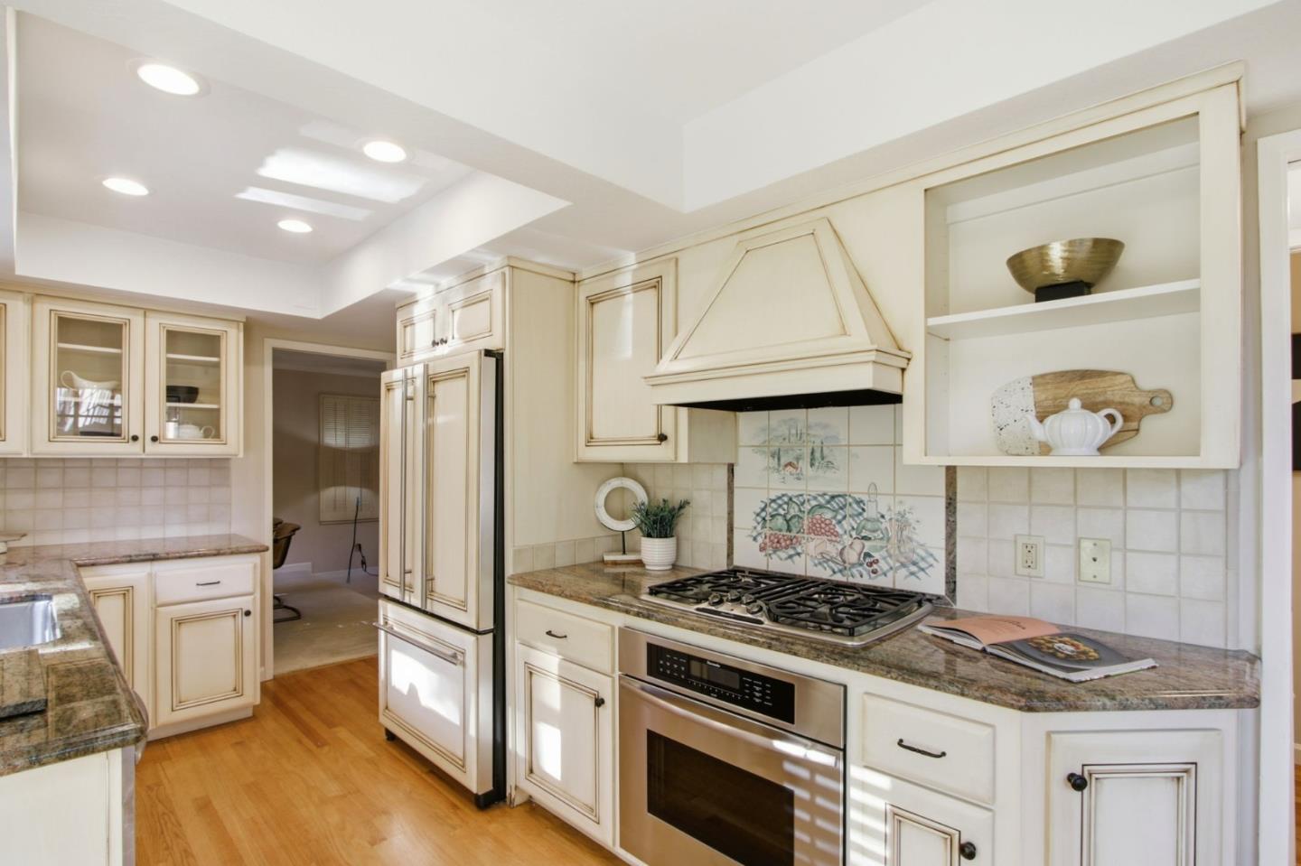 Detail Gallery Image 8 of 48 For 706 Winchester Blvd, Los Gatos,  CA 95030 - 3 Beds | 2/1 Baths