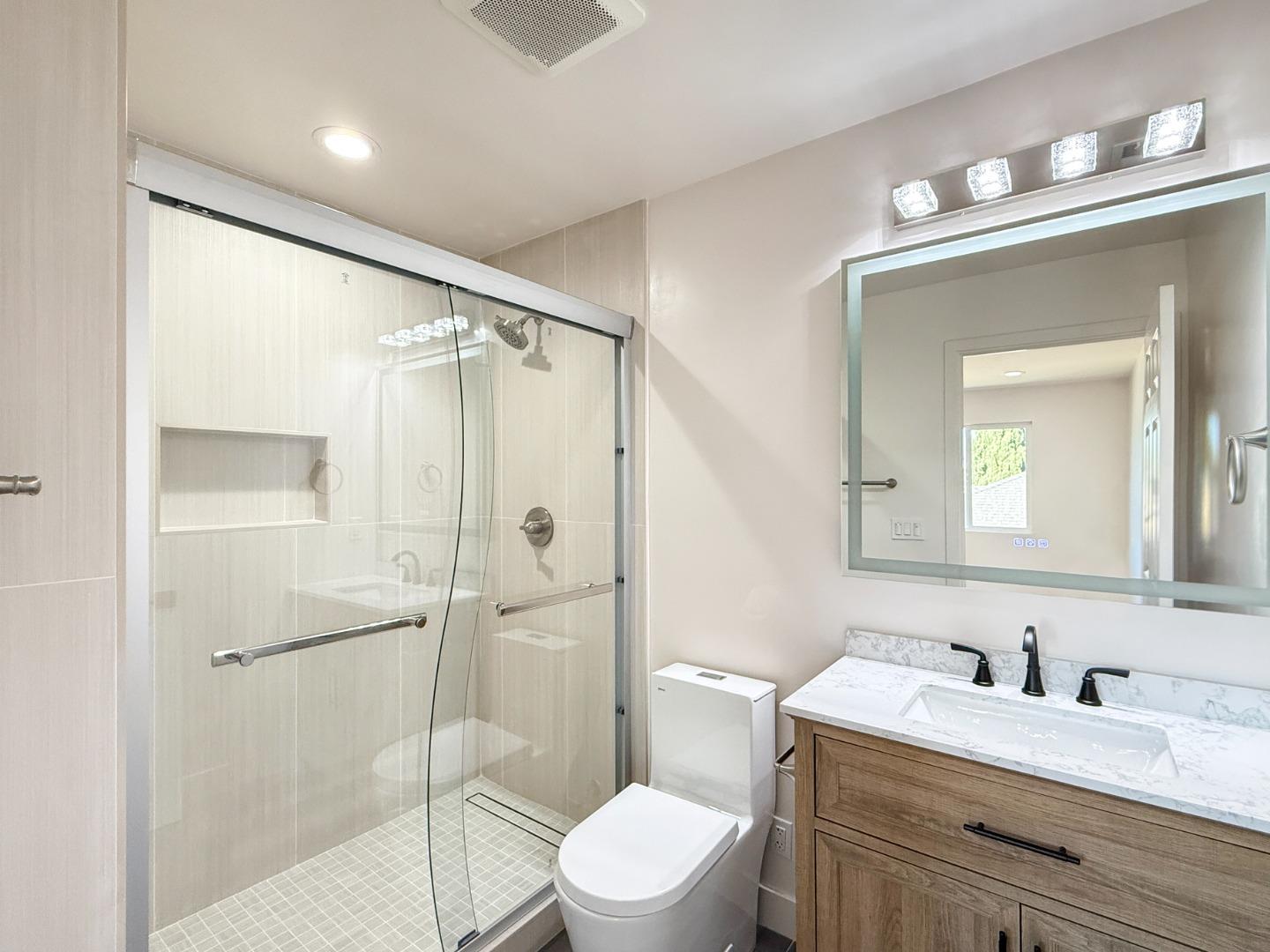 Detail Gallery Image 17 of 29 For 2229 Pulgas Ave, East Palo Alto,  CA 94303 - 5 Beds | 2 Baths