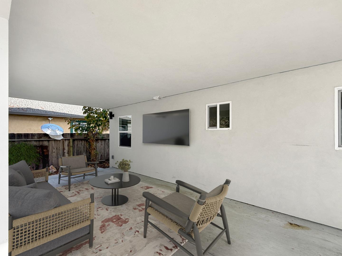 Detail Gallery Image 21 of 29 For 2229 Pulgas Ave, East Palo Alto,  CA 94303 - 5 Beds | 2 Baths