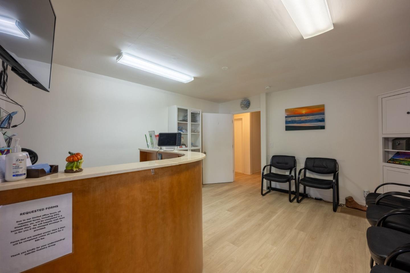 Detail Gallery Image 22 of 62 For 667-669 Crespi Dr, Pacifica,  CA 94044 - – Beds | – Baths