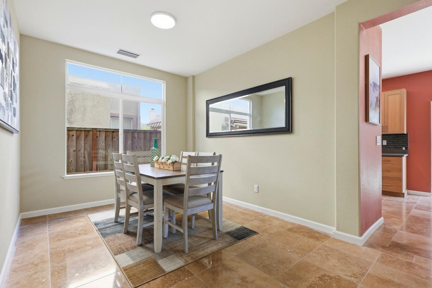 Detail Gallery Image 17 of 38 For 65 Driftwood Cir, Pacifica,  CA 94044 - 5 Beds | 3 Baths