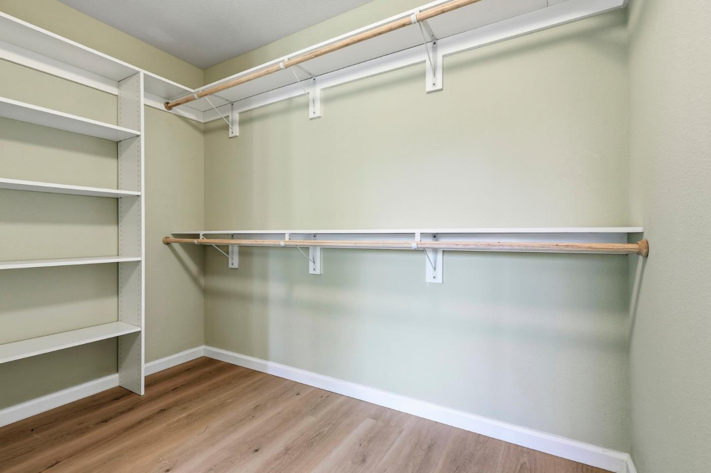 Detail Gallery Image 26 of 38 For 65 Driftwood Cir, Pacifica,  CA 94044 - 5 Beds | 3 Baths