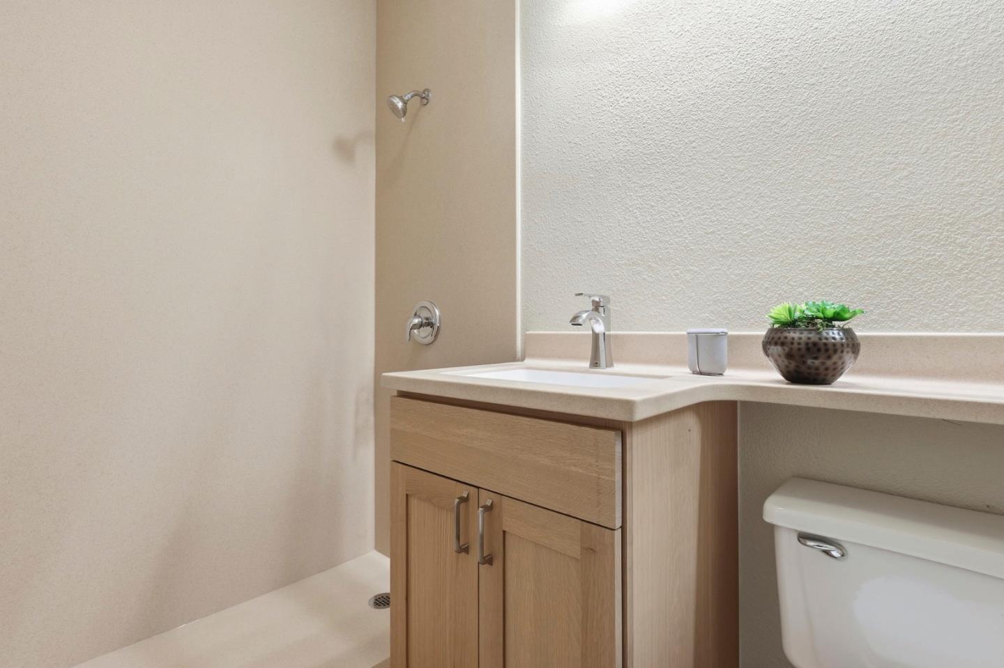 Detail Gallery Image 29 of 38 For 65 Driftwood Cir, Pacifica,  CA 94044 - 5 Beds | 3 Baths