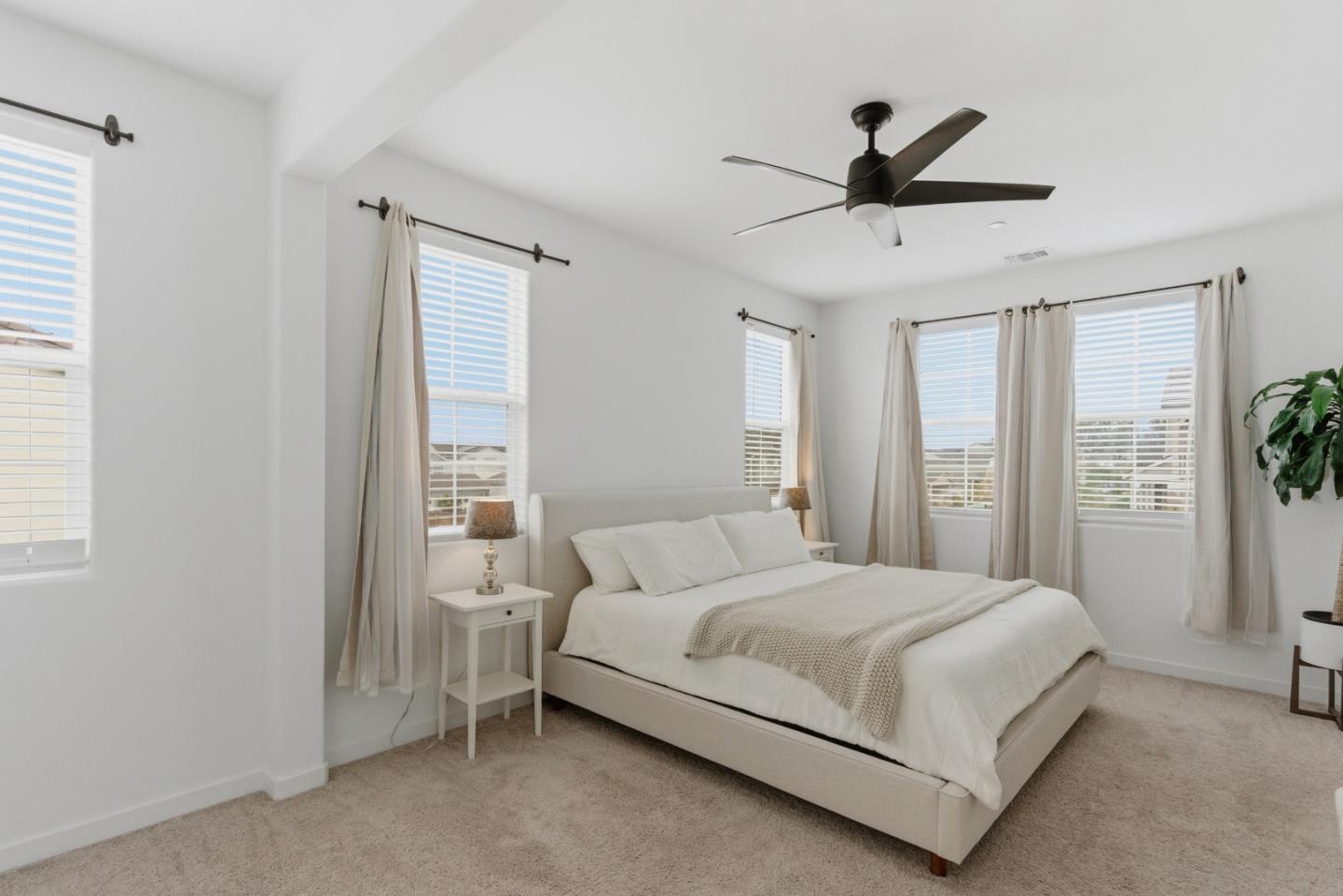 Detail Gallery Image 25 of 45 For 457 Marina Heights Dr, Marina,  CA 93933 - 3 Beds | 2/1 Baths