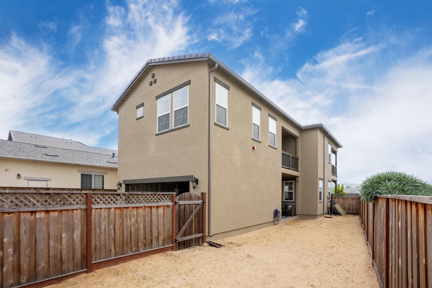 Detail Gallery Image 6 of 45 For 457 Marina Heights Dr, Marina,  CA 93933 - 3 Beds | 2/1 Baths