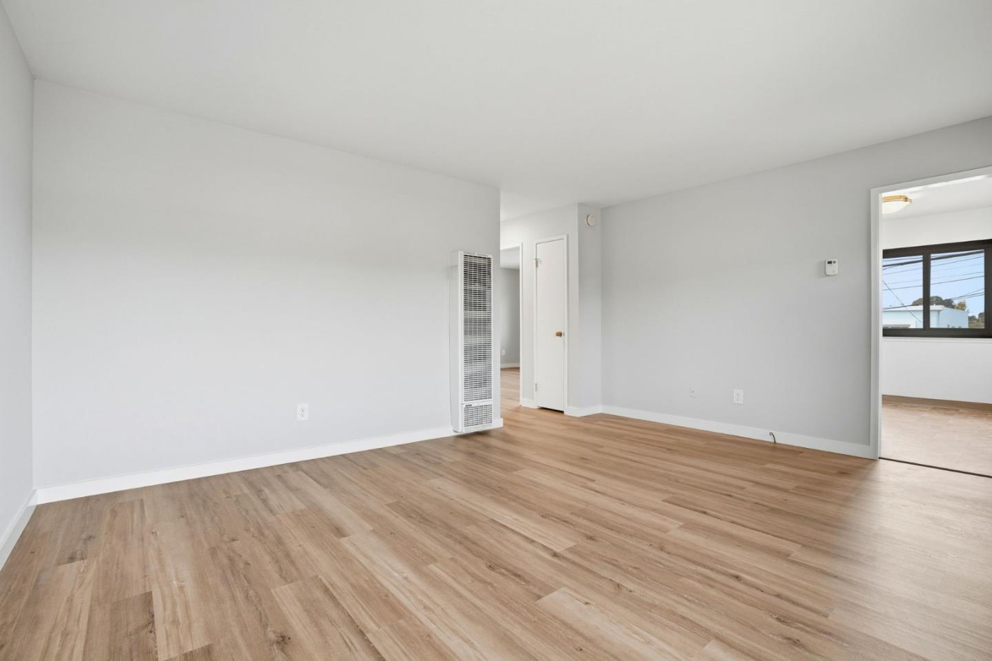 Detail Gallery Image 10 of 33 For 11-15 Spruce St, Millbrae,  CA 94030 - 4 Beds | 3 Baths