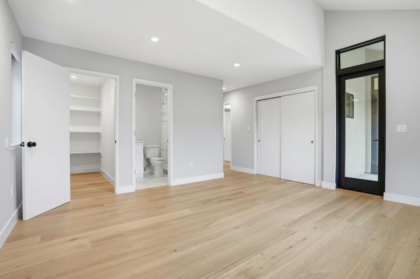 Detail Gallery Image 25 of 33 For 11-15 Spruce St, Millbrae,  CA 94030 - 4 Beds | 3 Baths