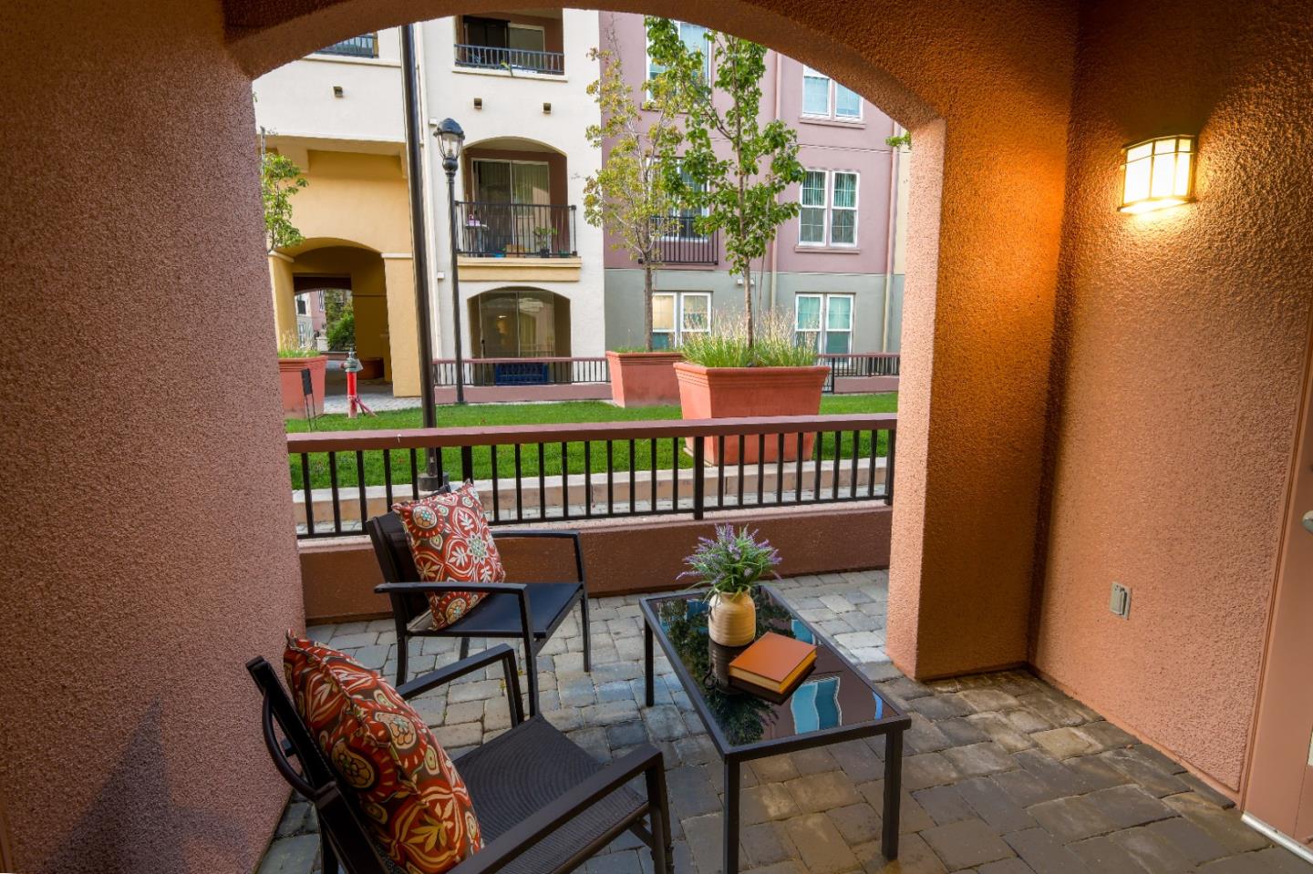 Detail Gallery Image 10 of 14 For 1550 Technology Dr #1035,  San Jose,  CA 95110 - 2 Beds | 2 Baths