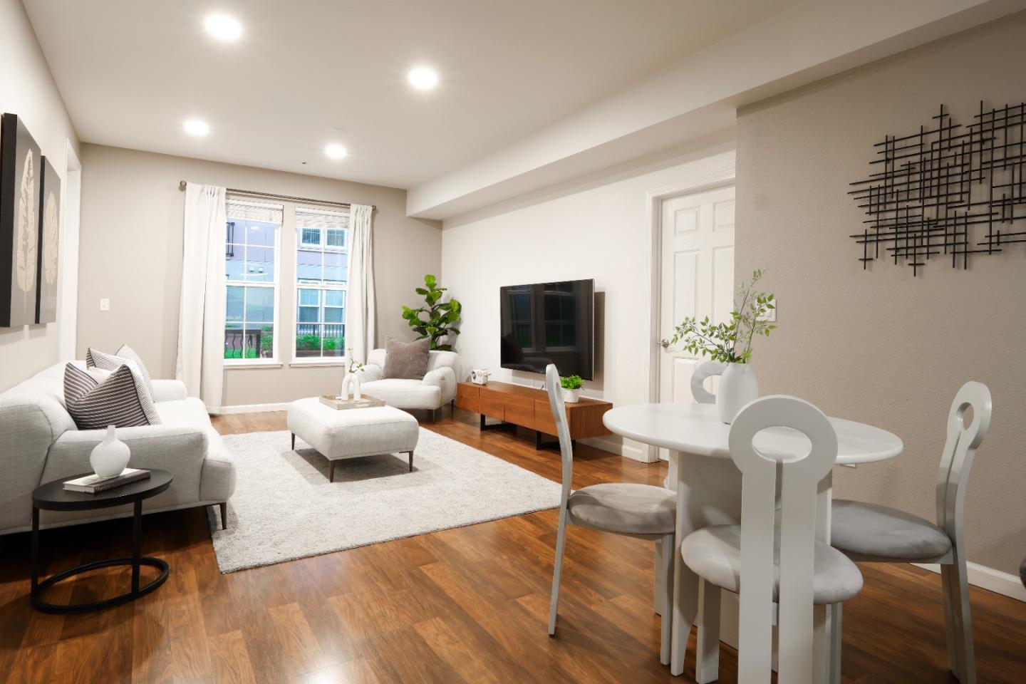 Detail Gallery Image 3 of 14 For 1550 Technology Dr #1035,  San Jose,  CA 95110 - 2 Beds | 2 Baths