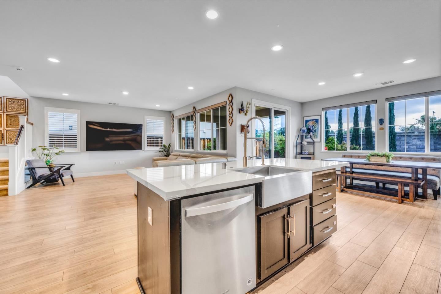 Detail Gallery Image 14 of 41 For 344 W Hopkins Ct, Mountain House,  CA 95391 - 4 Beds | 3 Baths