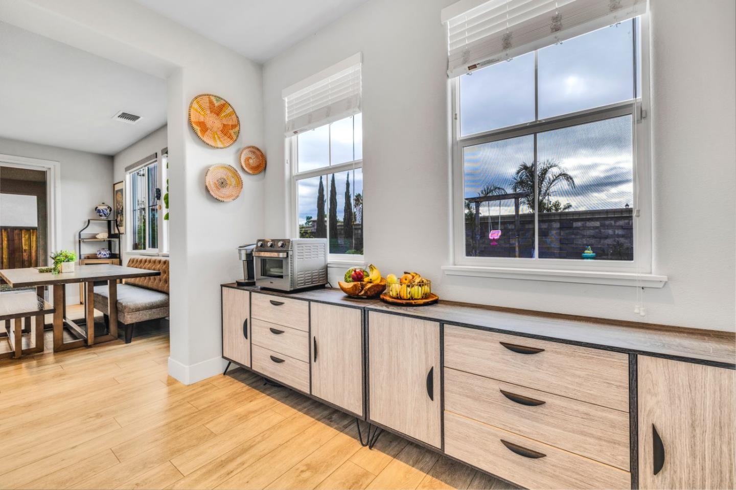 Detail Gallery Image 17 of 41 For 344 W Hopkins Ct, Mountain House,  CA 95391 - 4 Beds | 3 Baths