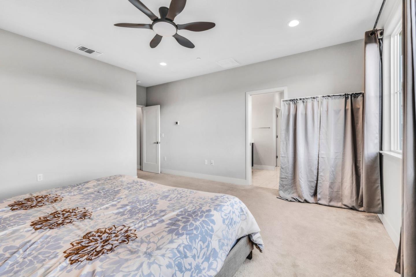 Detail Gallery Image 31 of 41 For 344 W Hopkins Ct, Mountain House,  CA 95391 - 4 Beds | 3 Baths