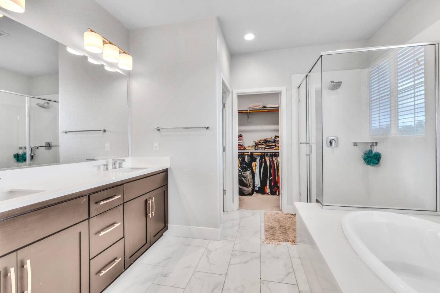 Detail Gallery Image 33 of 41 For 344 W Hopkins Ct, Mountain House,  CA 95391 - 4 Beds | 3 Baths