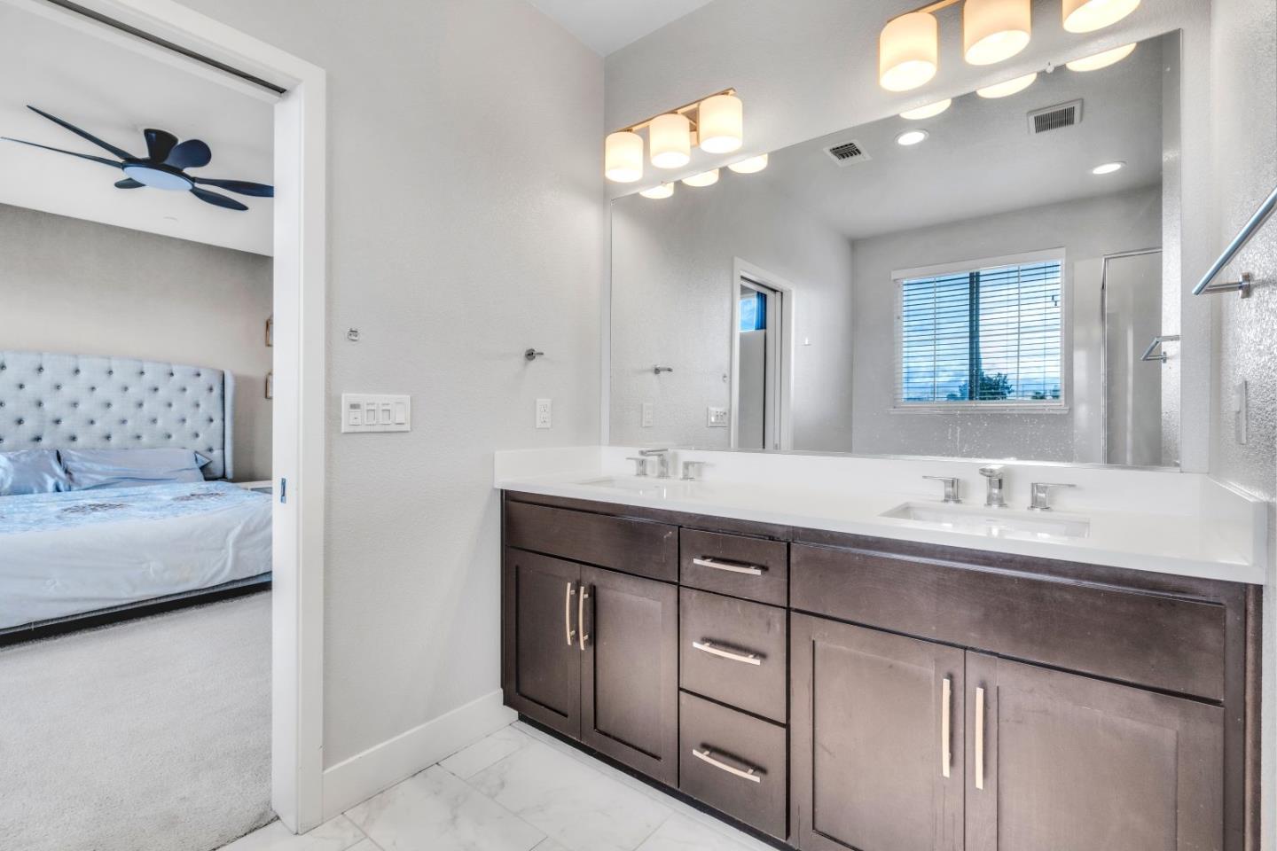 Detail Gallery Image 34 of 41 For 344 W Hopkins Ct, Mountain House,  CA 95391 - 4 Beds | 3 Baths