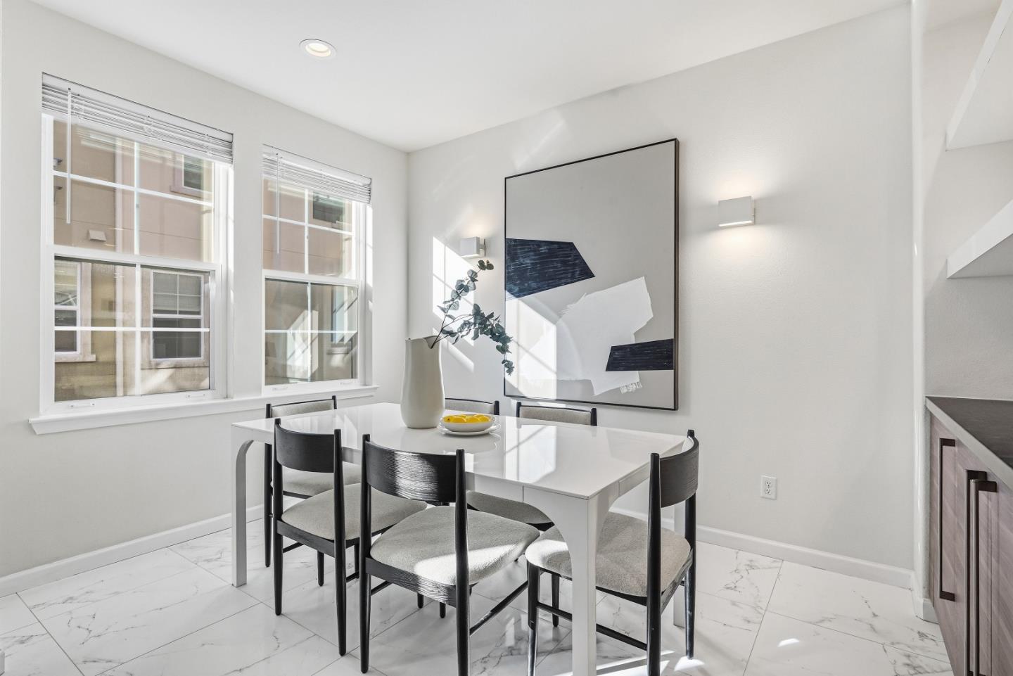 Detail Gallery Image 12 of 41 For 488 Wild Cherry Ter, Sunnyvale,  CA 94086 - 3 Beds | 2/1 Baths