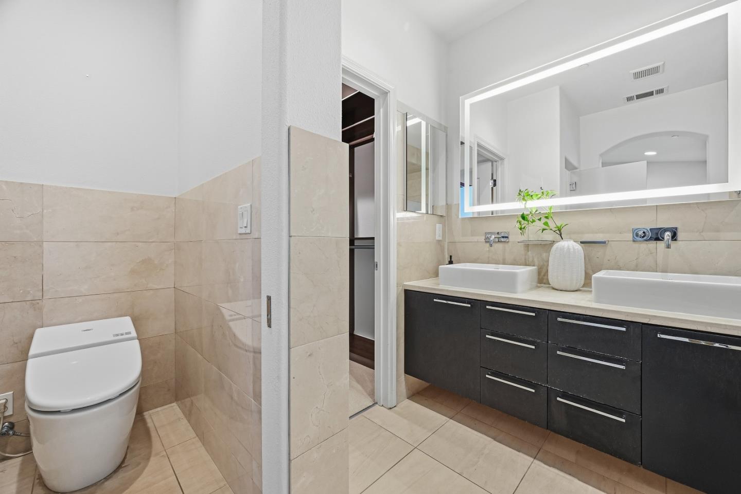 Detail Gallery Image 30 of 41 For 488 Wild Cherry Ter, Sunnyvale,  CA 94086 - 3 Beds | 2/1 Baths