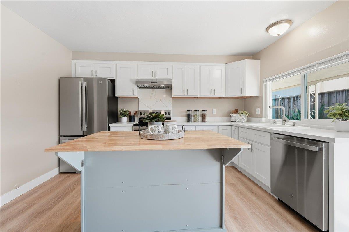 Detail Gallery Image 6 of 19 For 3298 Cerrito Way, San Jose,  CA 95148 - 4 Beds | 2 Baths