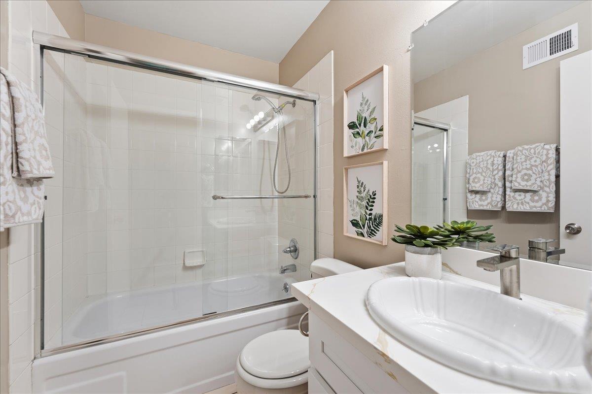 Detail Gallery Image 9 of 19 For 3298 Cerrito Way, San Jose,  CA 95148 - 4 Beds | 2 Baths