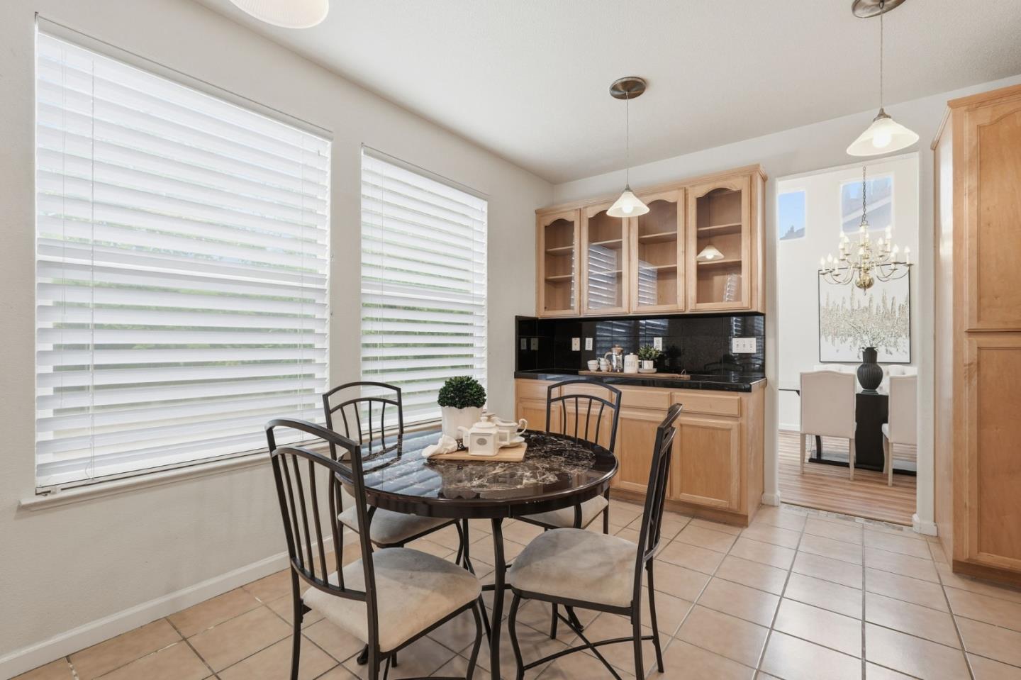 Detail Gallery Image 17 of 47 For 2405 Summerlin Dr, Modesto,  CA 95356 - 4 Beds | 3 Baths