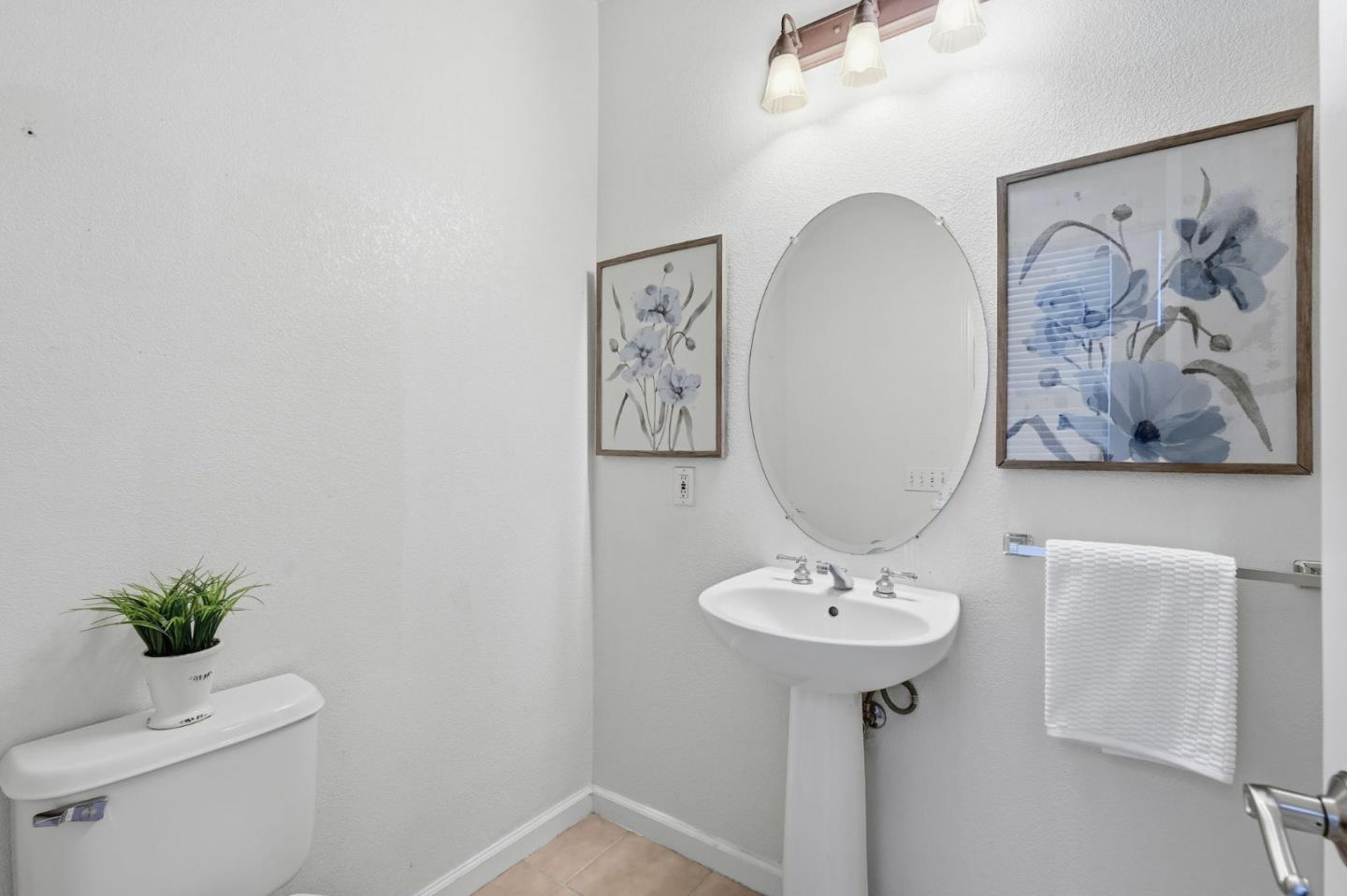 Detail Gallery Image 35 of 47 For 2405 Summerlin Dr, Modesto,  CA 95356 - 4 Beds | 3 Baths