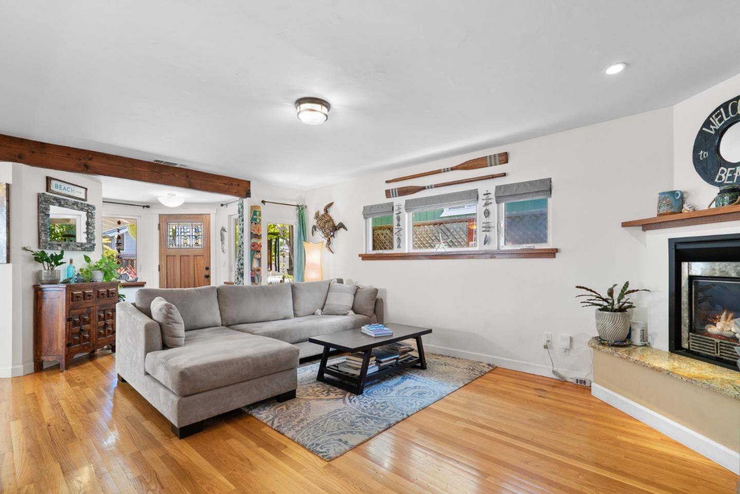 Detail Gallery Image 6 of 29 For 139 Jessie St, Santa Cruz,  CA 95060 - 2 Beds | 1/1 Baths