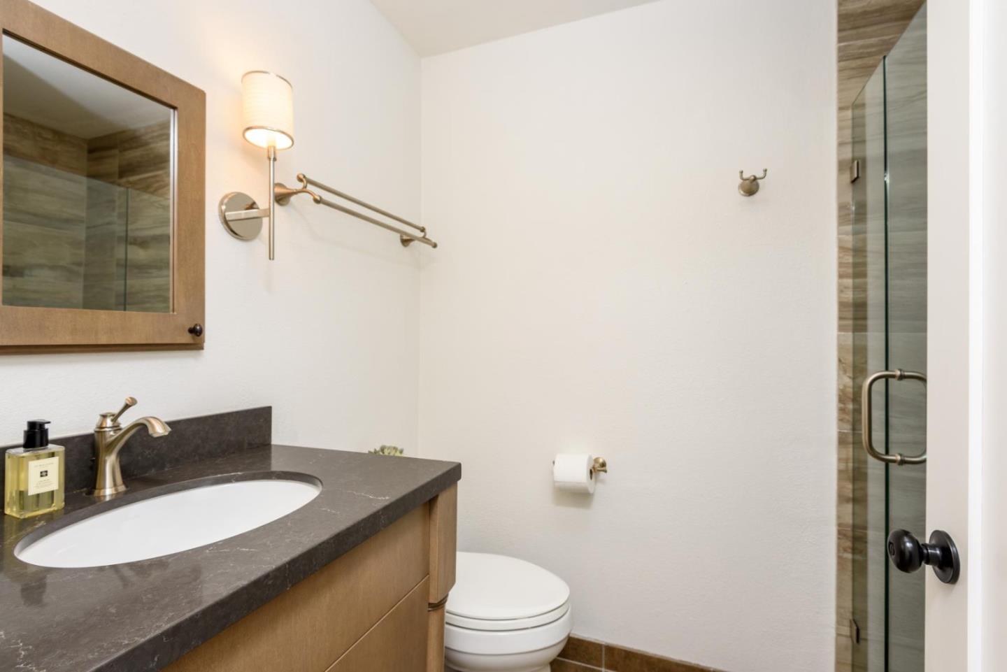 Detail Gallery Image 17 of 24 For 926 Lido Ln, Foster City,  CA 94404 - 2 Beds | 2 Baths