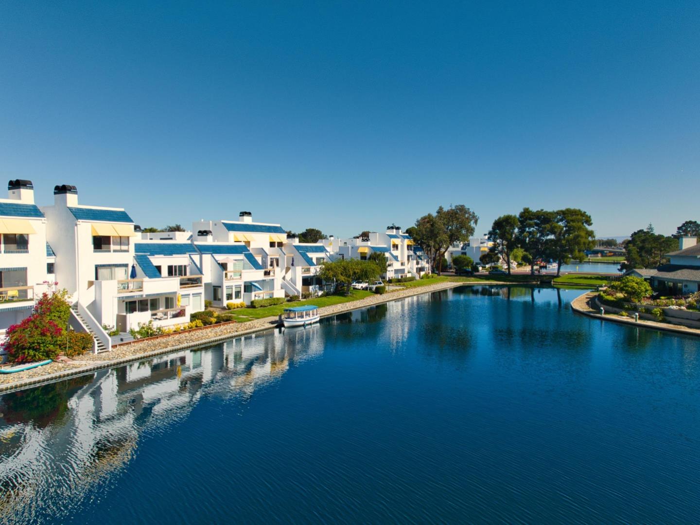 Detail Gallery Image 20 of 24 For 926 Lido Ln, Foster City,  CA 94404 - 2 Beds | 2 Baths